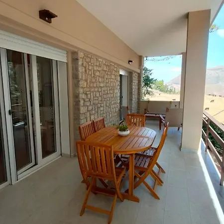 Calici Apartment